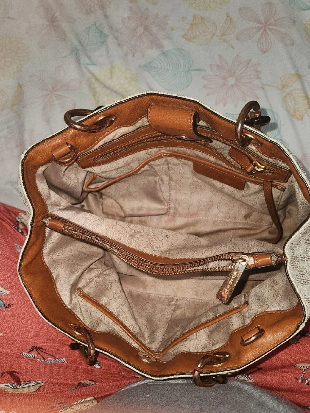 Michael Kors Cream Logo Tote with Brown Handles and Rose Gold Accents - Picture 4 of 9
